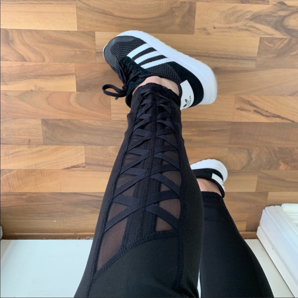 🔄🆕 Reposh Corset Heaven Black Workout Leggings